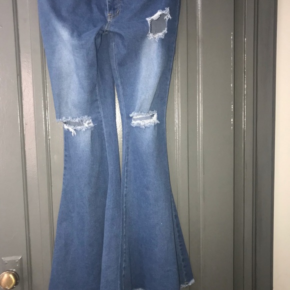 Jeans - Picture 3 of 4